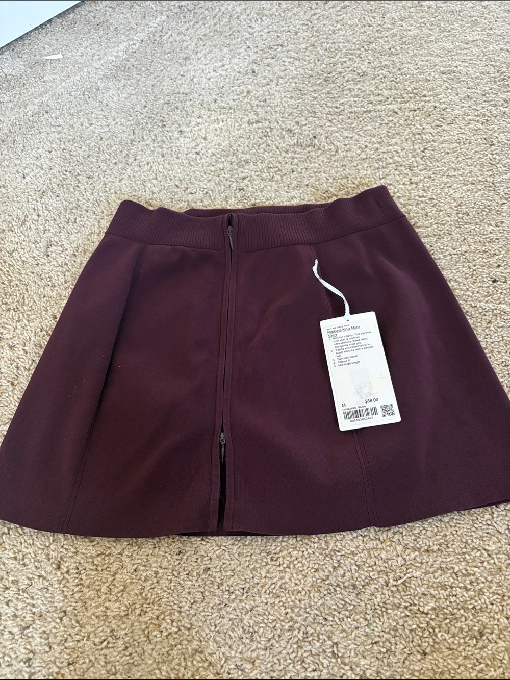 NWT - Size M Lululemon Ribbed-Knit Mini Skirt